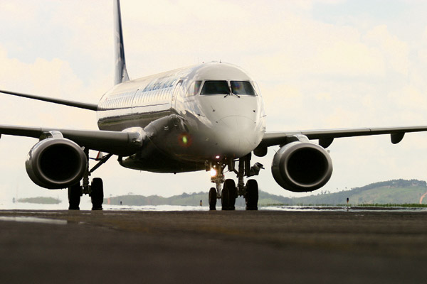 Montenegro Airlines Embraer E-195