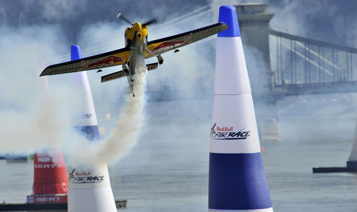 Red Bull Air Race Budapest Qualifying Peter Besenyei 2009